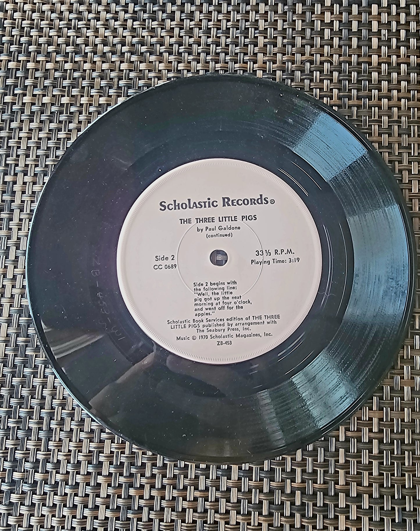 The Three Little Pigs Record, 33 1/3 RPM Record, No book, Scholastic Records 1970 Scholastic Magazines
