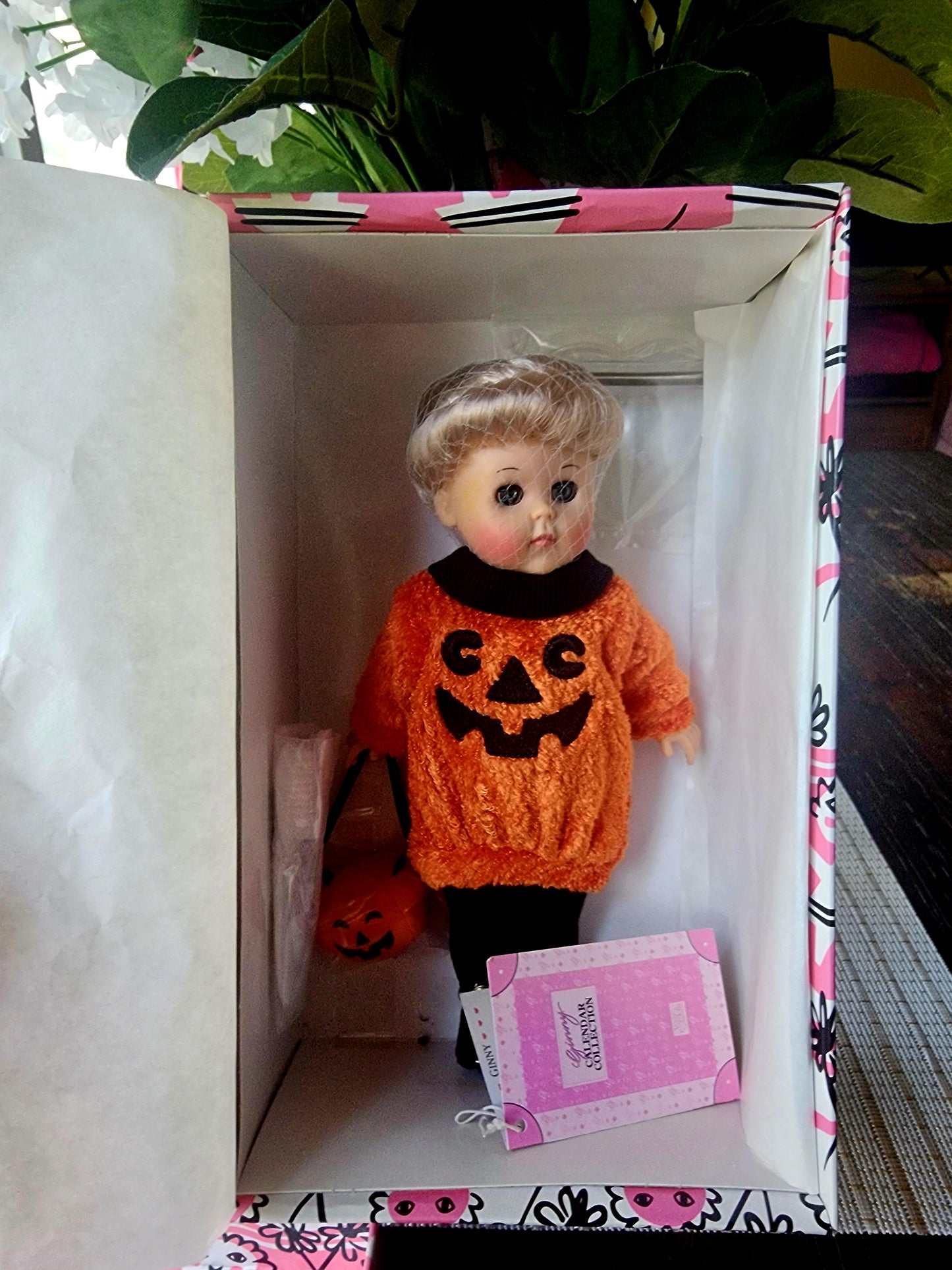 Vogue Ginny Doll 8in “Trick Or Treat” Calendar Series October New NRFB