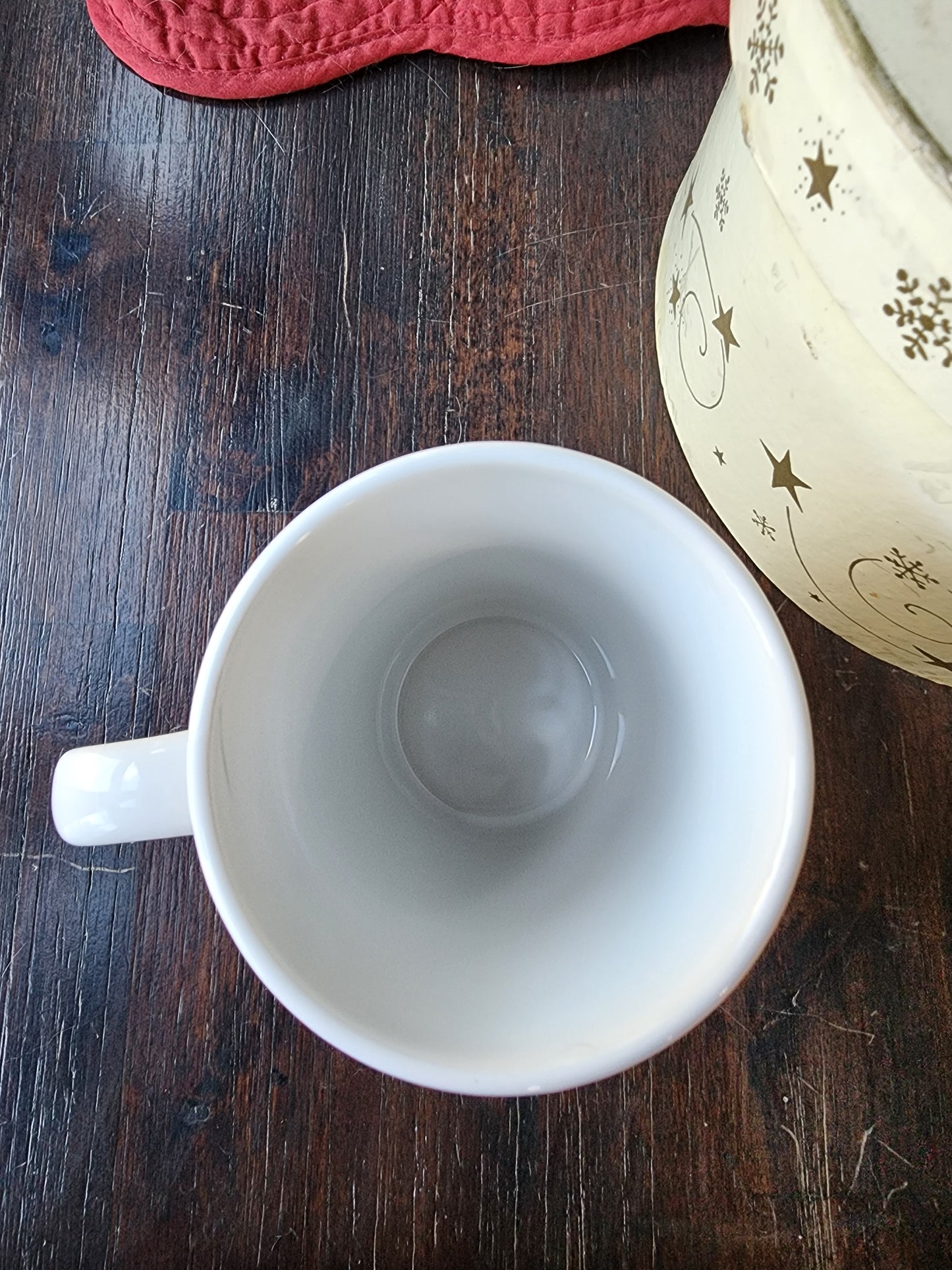 Set of 4 Coffee Mugs Cheer White Cups Gold Print Stars Snowflakes Original Box