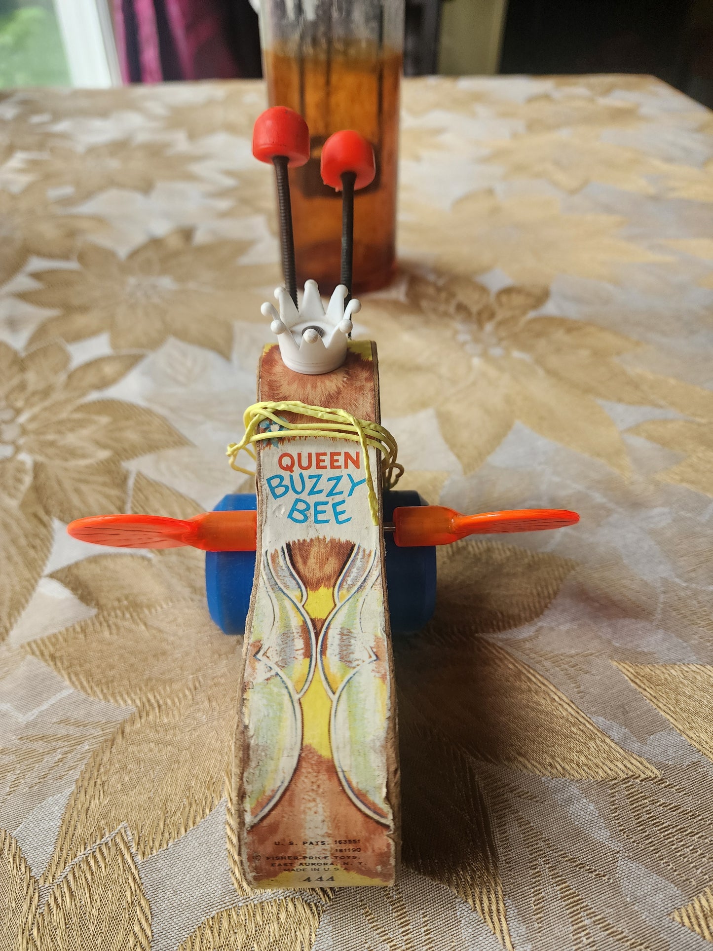 Vintage Fisher Price QUEEN BUZZY BEE #444 Wings Turn When Pulled, Wooden 1970s