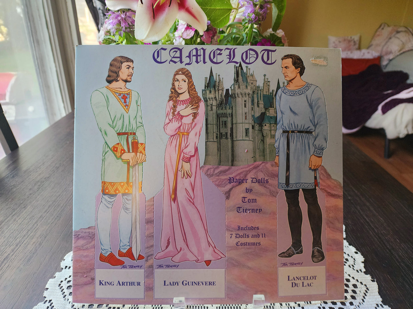 Camelot Paper Dolls by Tom Tierney, Includes 7 Dolls and 11 Costumes