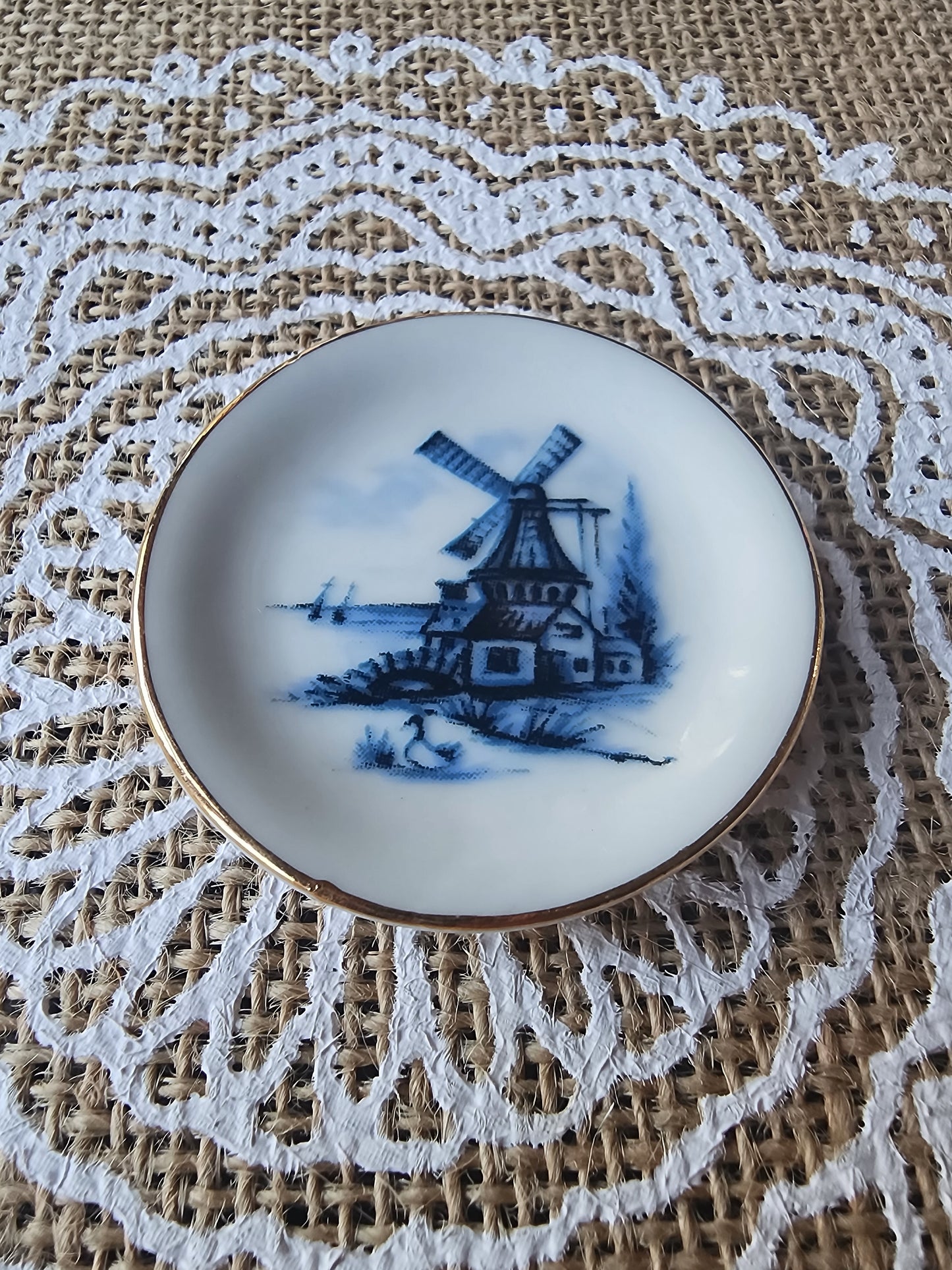 Dollhouse Miniatures Vintage Crown West Fine Porcelain Blue and White Windmill Plate 2"