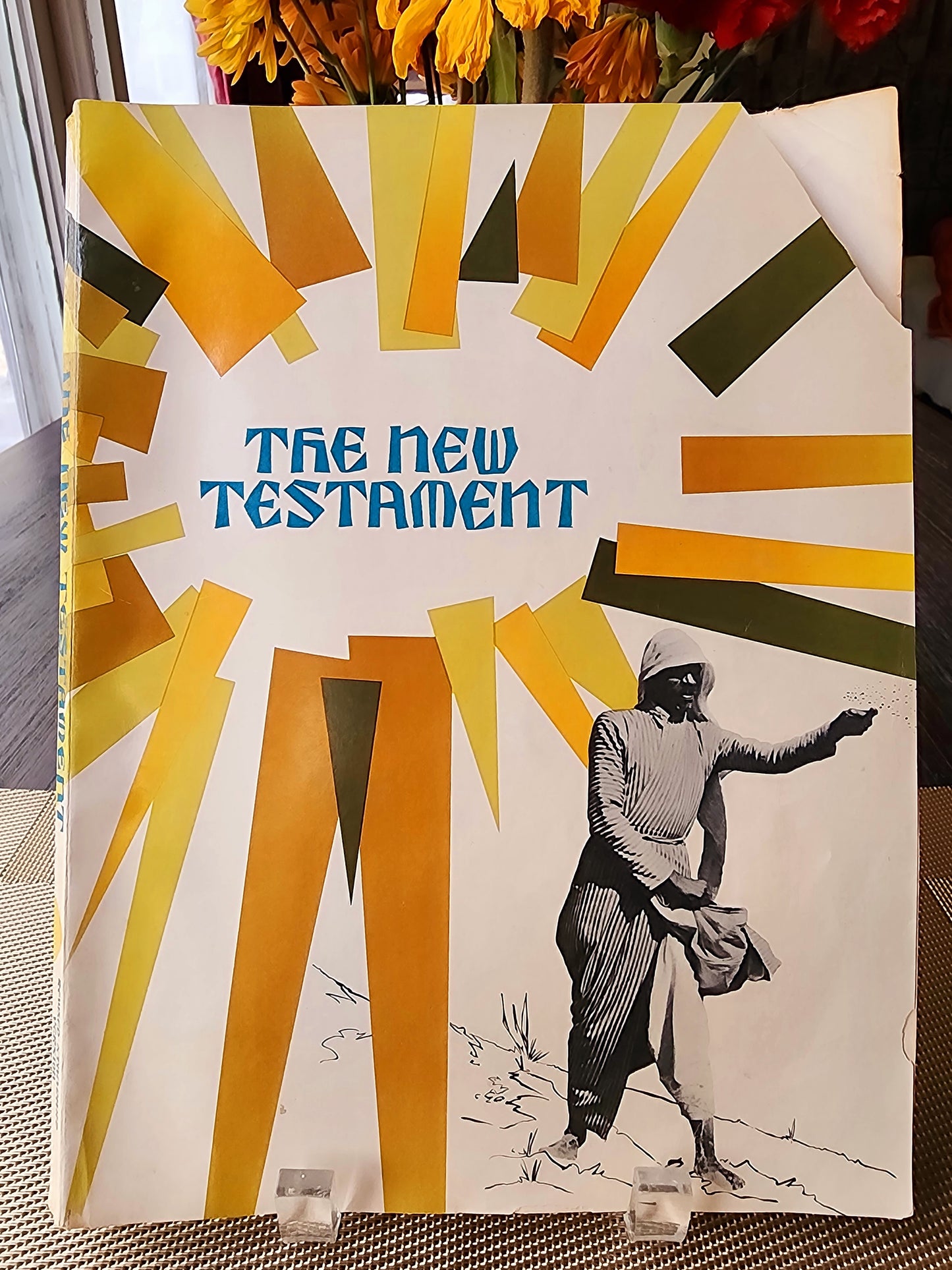 The New Testament: Revised Standard Version w/ Pictures (1946, Paperback)