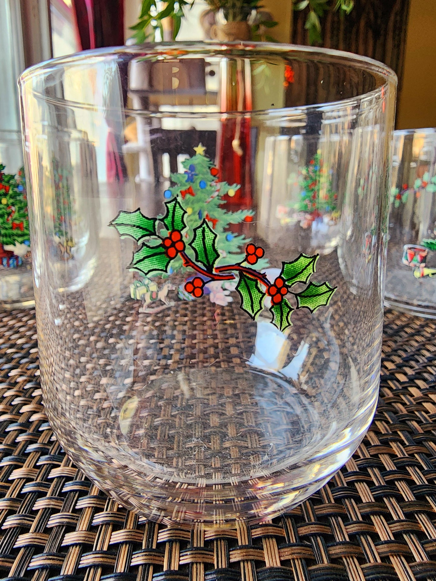 Vintage Luminarc NOEL Christmas Tree Gifts Holiday Eggnog/Punch Bowl Glass Tumblers Set of 10