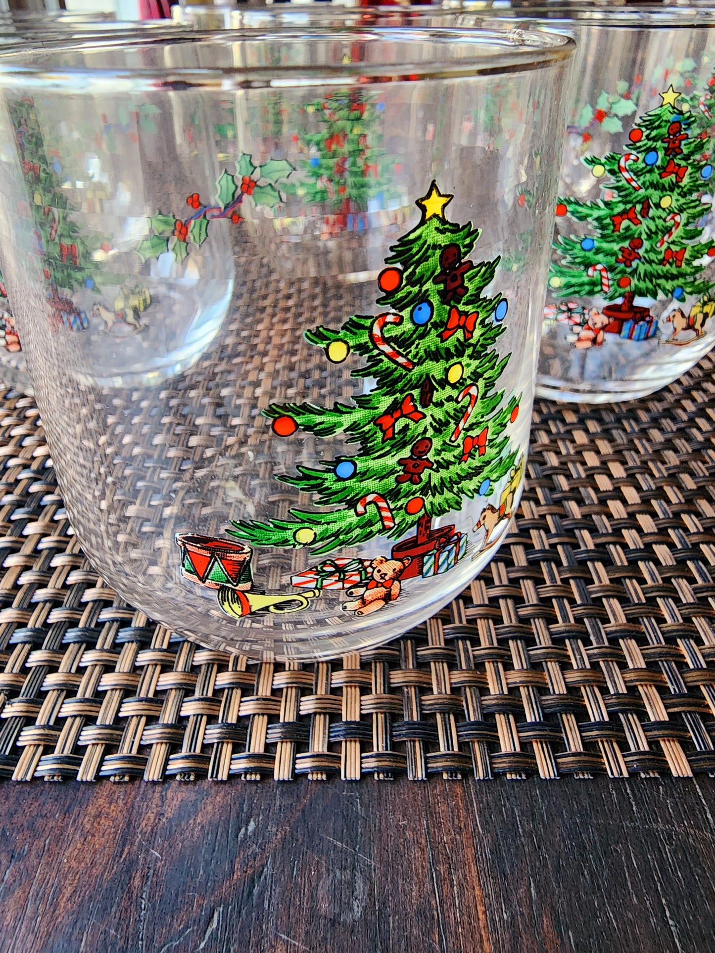 Vintage Luminarc NOEL Christmas Tree Gifts Holiday Eggnog/Punch Bowl Glass Tumblers Set of 10