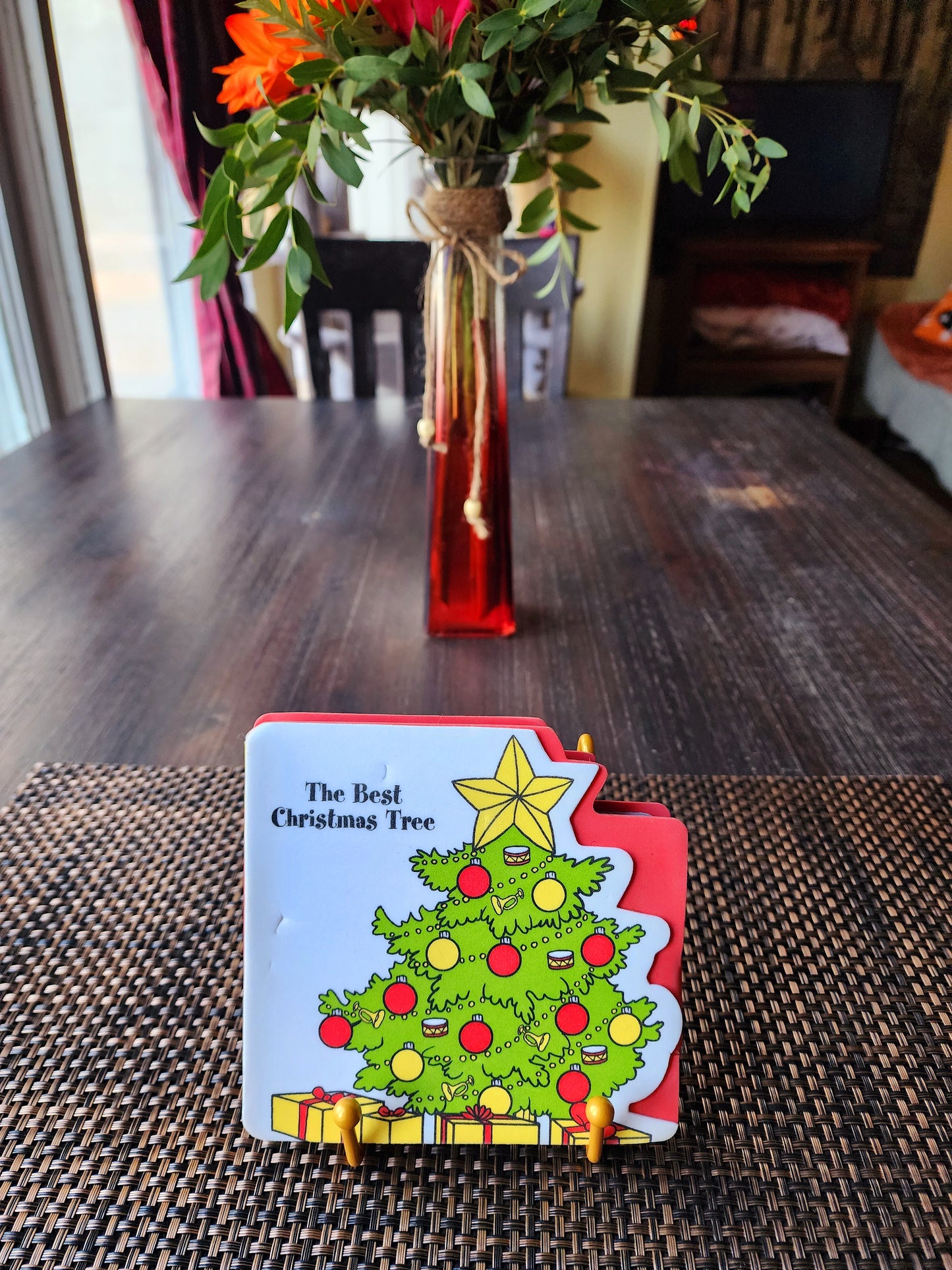 "The Best Christmas Tree" by Michi Fujimoto, Published by Paradise Press, Inc.