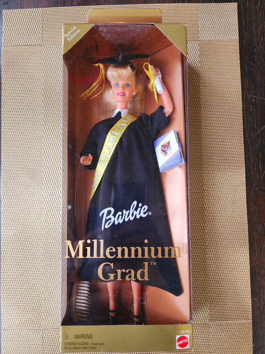 Mattel Barbie Doll Millenium Grad Special Edition Vintage 2000 New In Box #25708