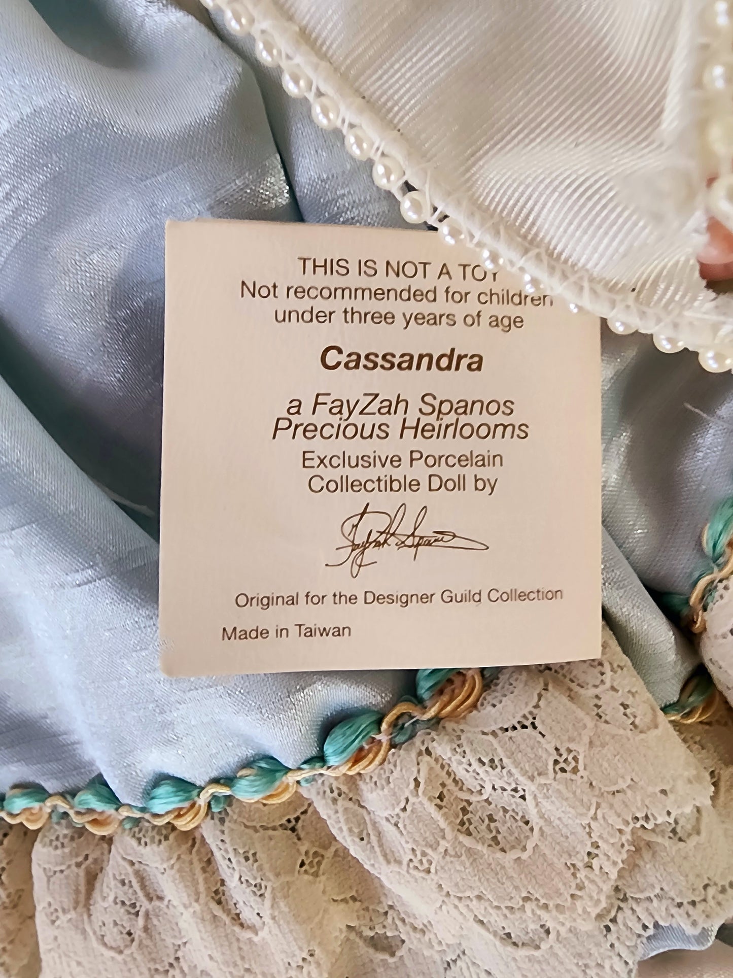 Cassandra 1994 25" Porcelain Doll by FayZah Spanos #1767/2000 Precious Heirloom Dolls