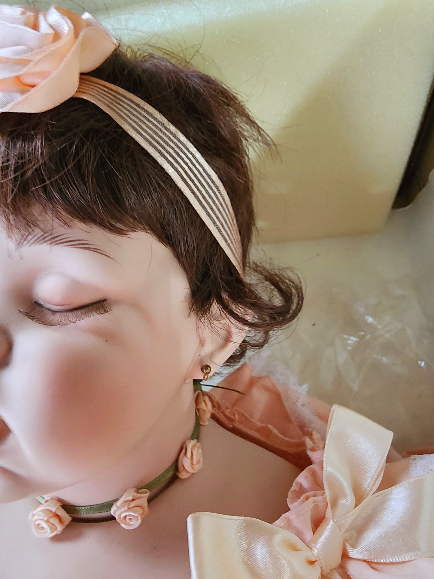 Vintage Fayzah Spanos “Peachee Cream” Porcelain Sleeping Baby Doll Limited Edition #382/2000