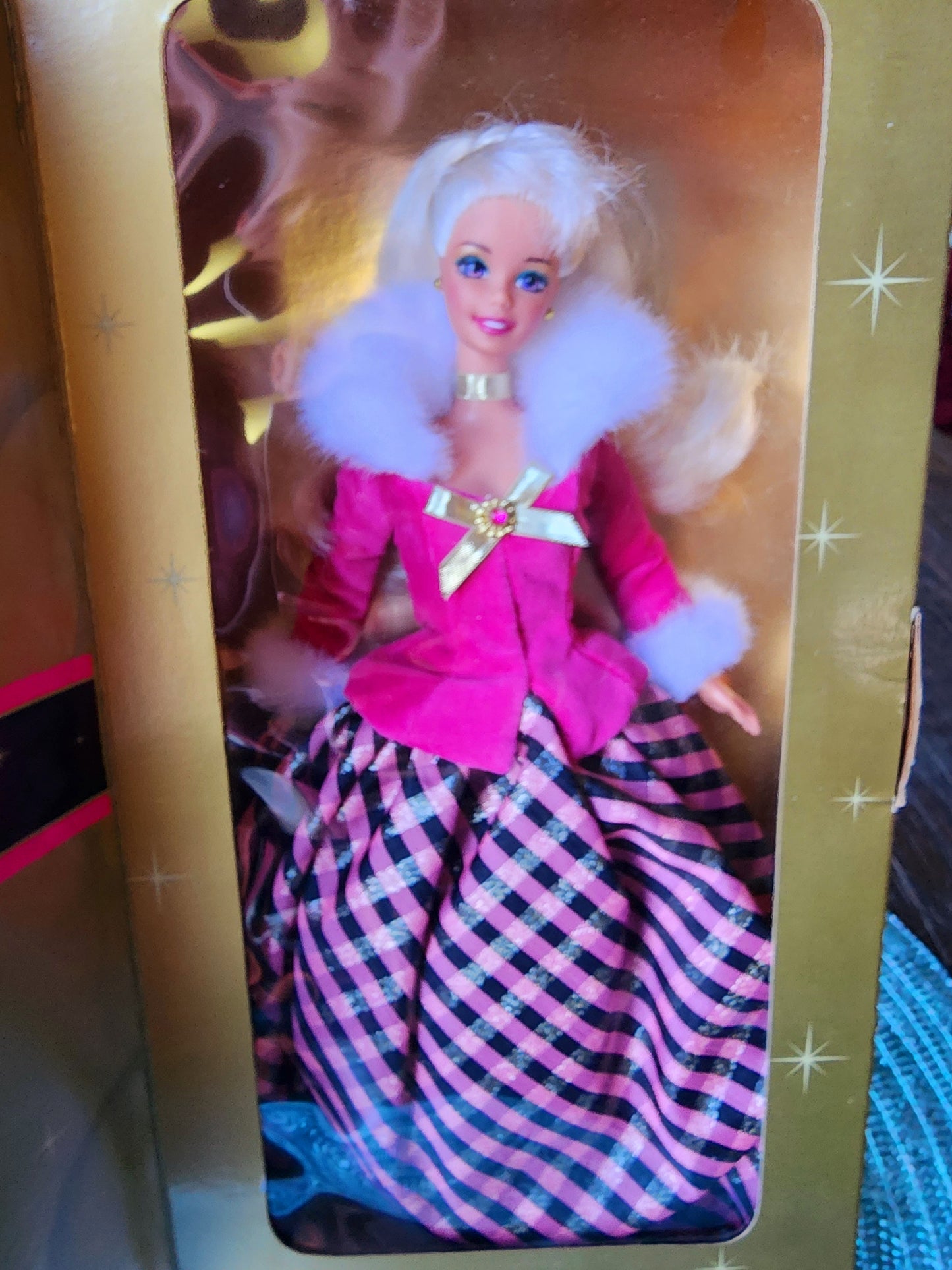 Barbie AVON Special Edition Winter Rhapsody #16353 1996 Mattel Blonde