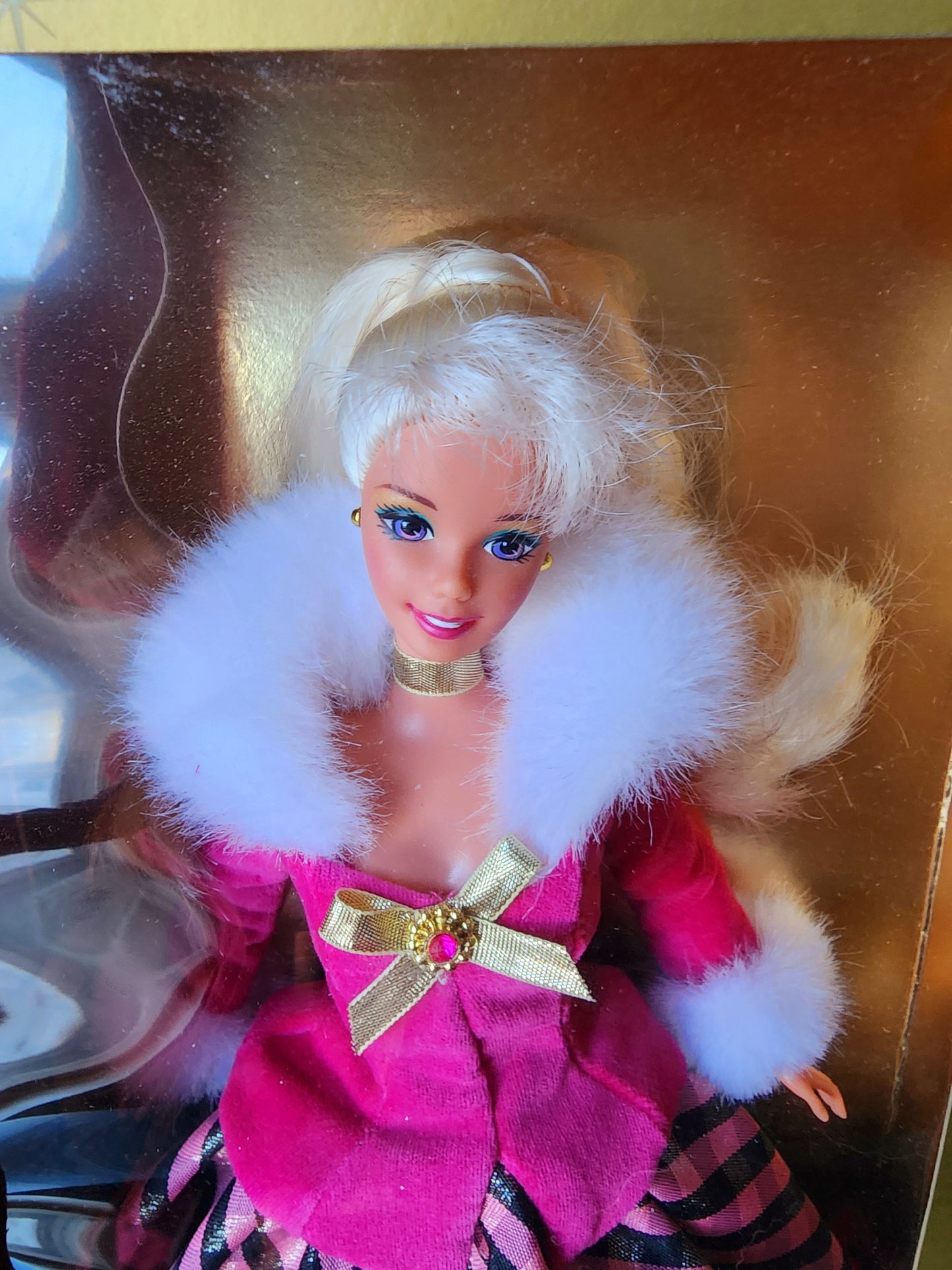 Barbie AVON Special Edition Winter Rhapsody #16353 1996 Mattel Blonde