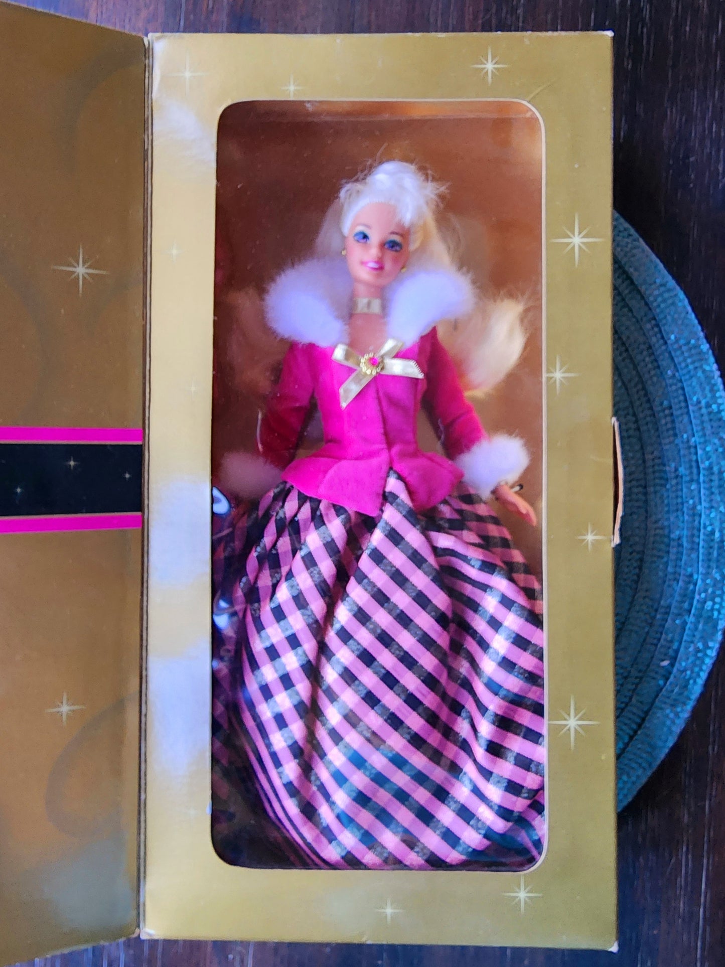 Barbie AVON Special Edition Winter Rhapsody #16353 1996 Mattel Blonde