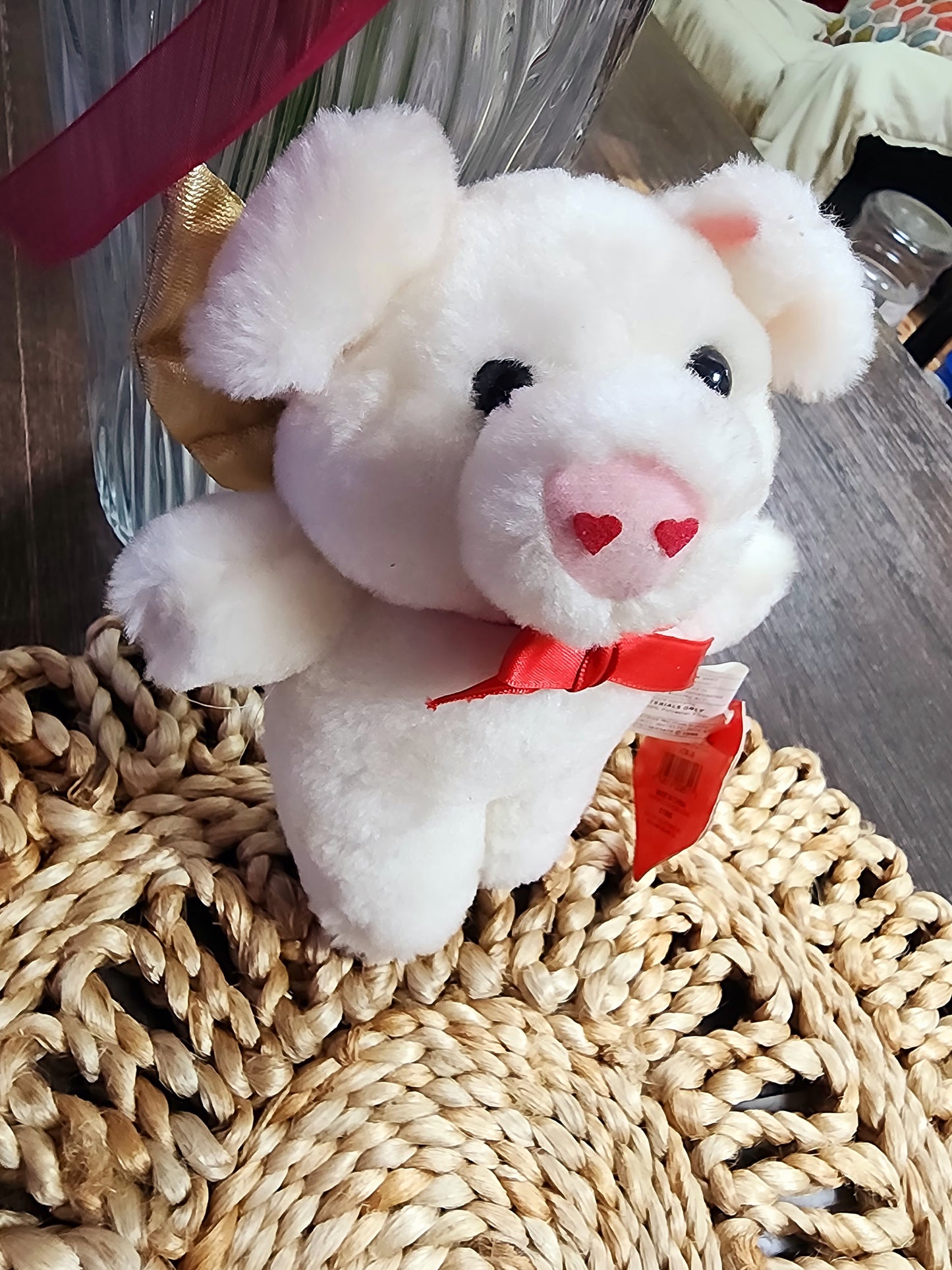 Joelson Industries Inc. Valentine's Day Plush Pig with Gold Wings 1996