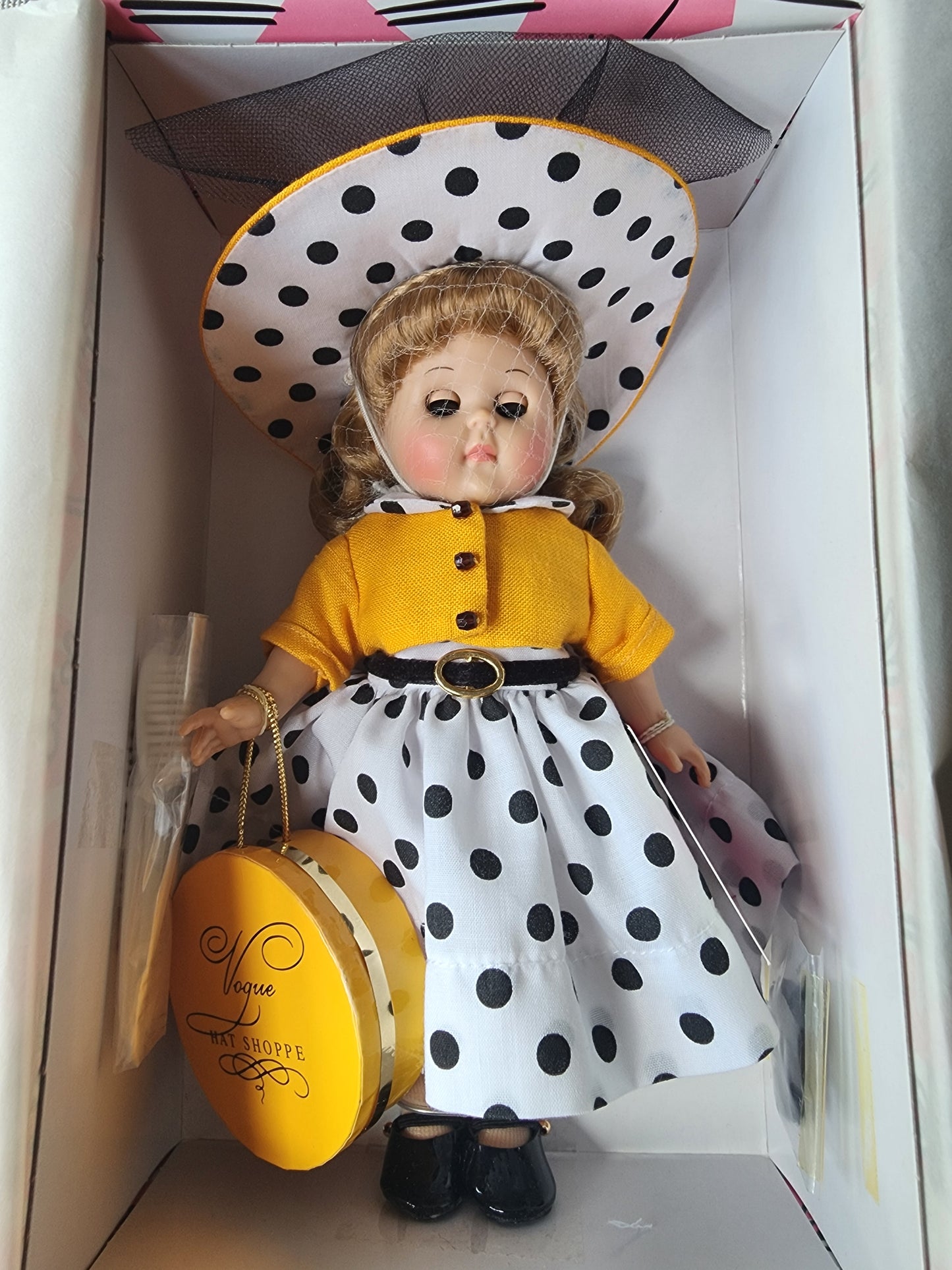 Vogue Doll Company Ginny Pretty as a Picture Doll 8" Collectible No. 1HP165 NRFB