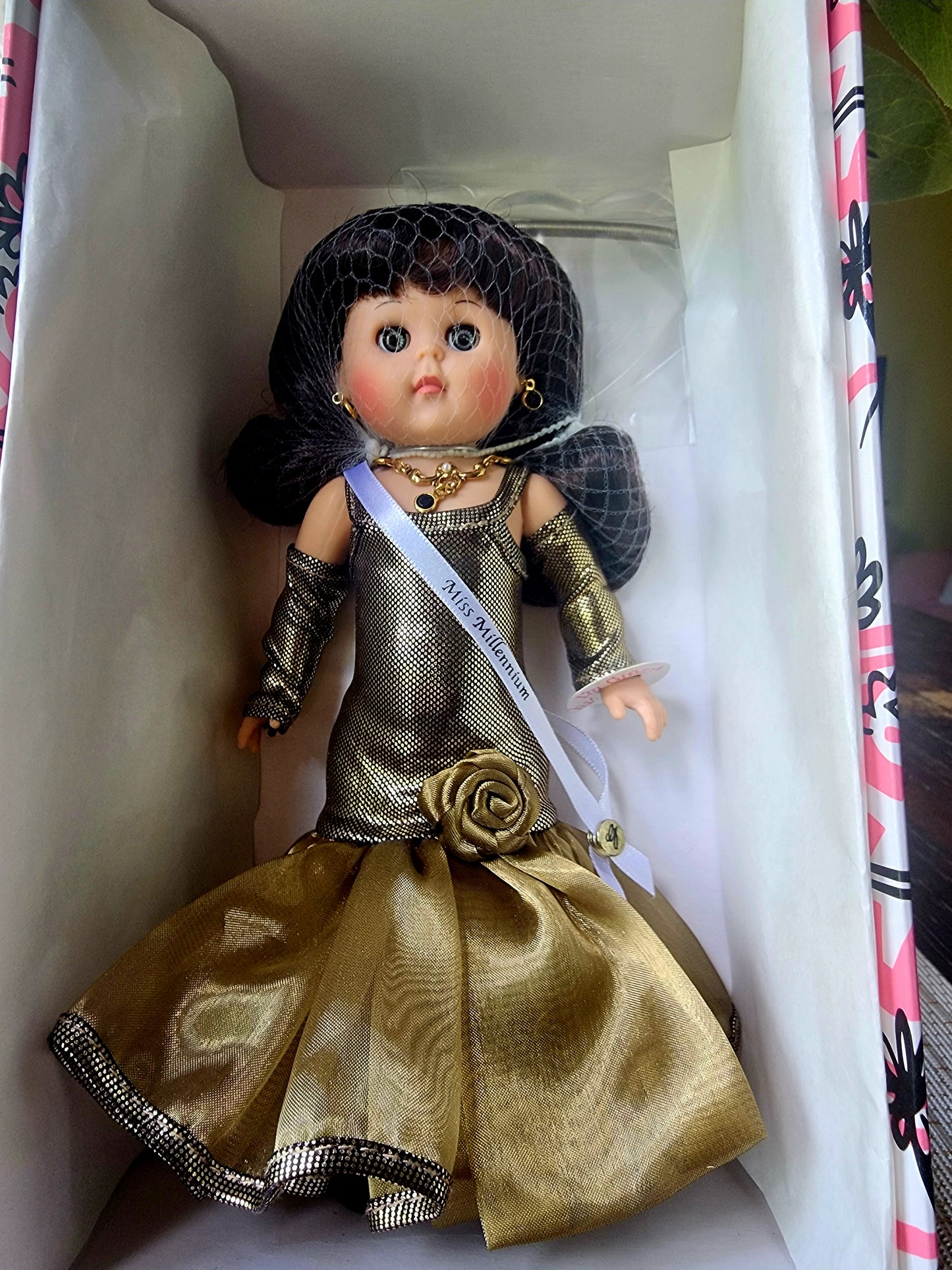 VOGUE GINNY MISS MILLENNIUM 8" Collectible Doll #9HP199 New, NRFB