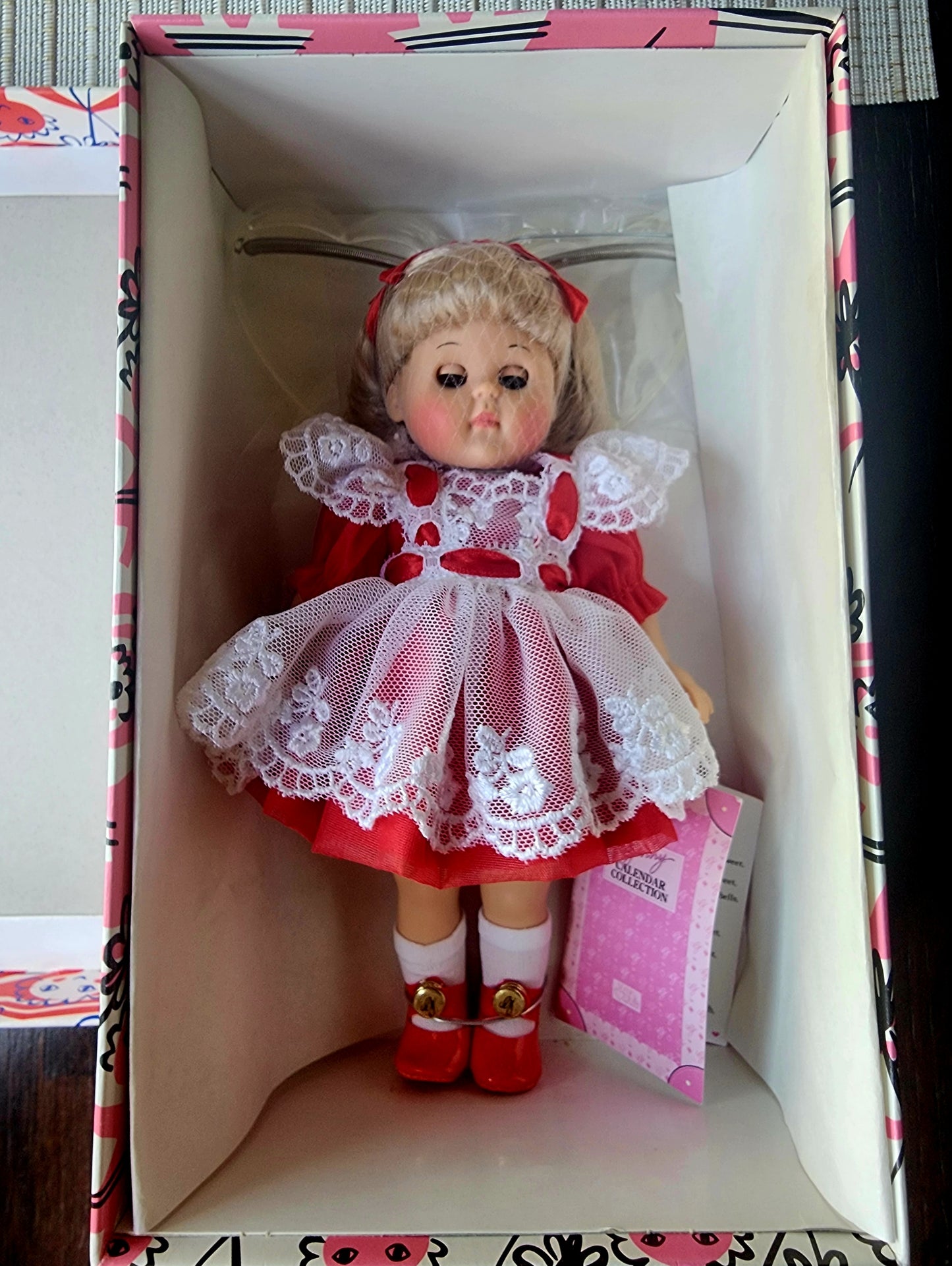 Vogue Doll Company Hi I’m Ginny February Valentine Girl New, NRFB