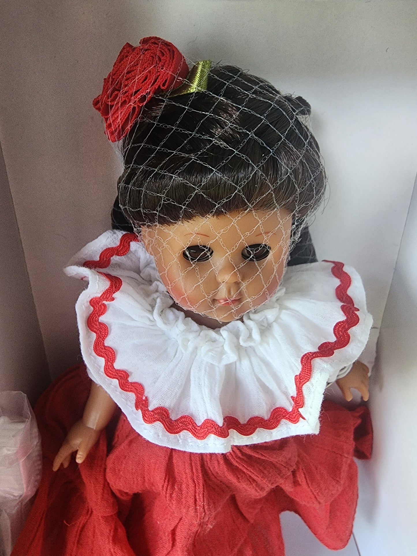 Ginny 8" Collectible Doll Mexico Doll #2HP231 New, NRFB