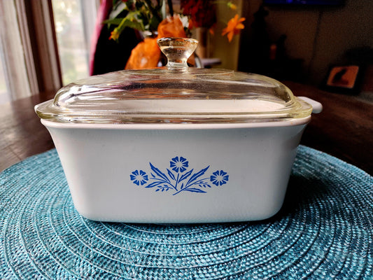 Vintage Corning Ware Blue Cornflower P-4-B 1 1/2 Qt Rectangle Dish W/P-4-C Lid