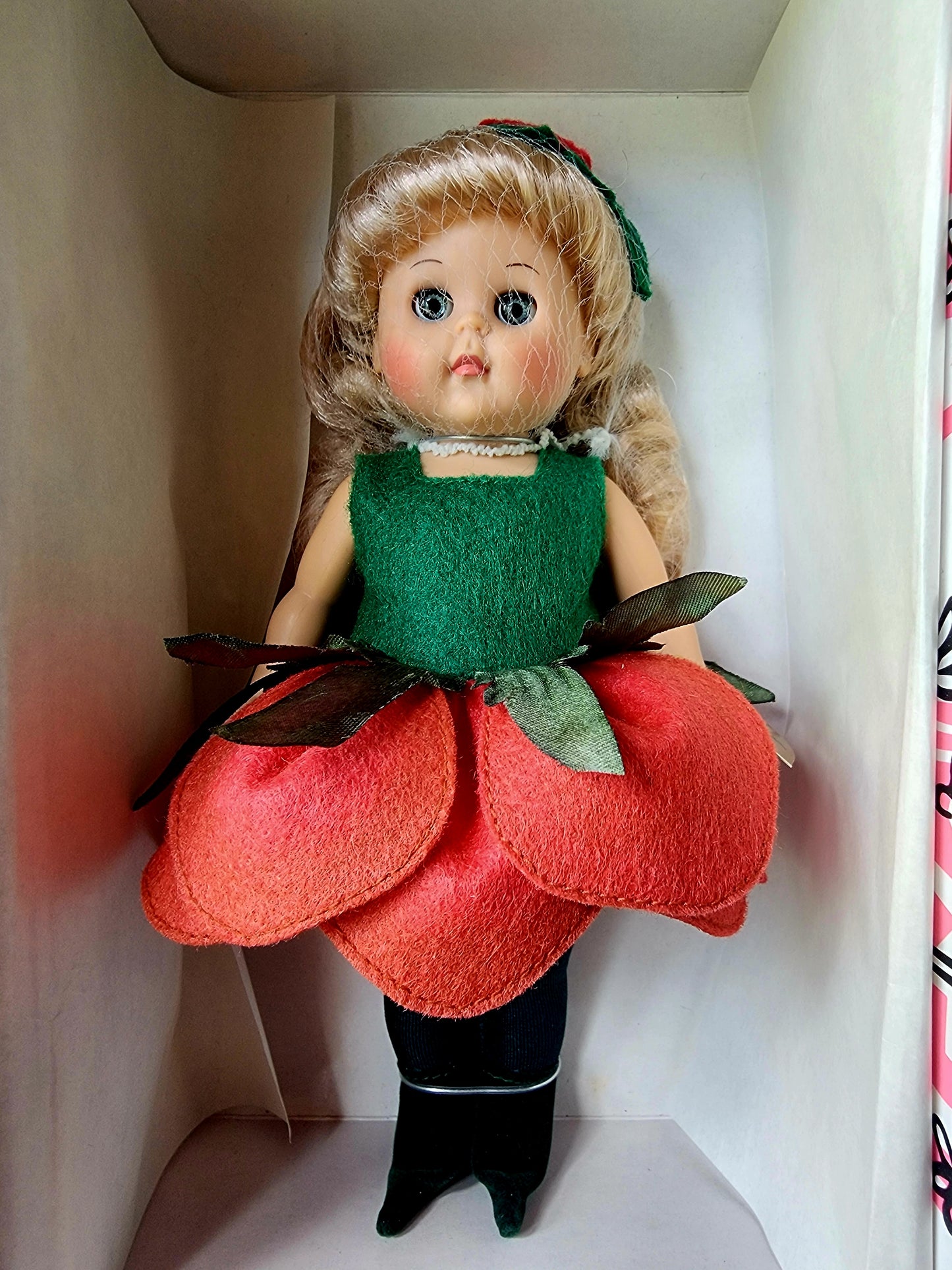 Vogue Ginny Cabbage Rose 8" Doll #1HP176 New NRFB