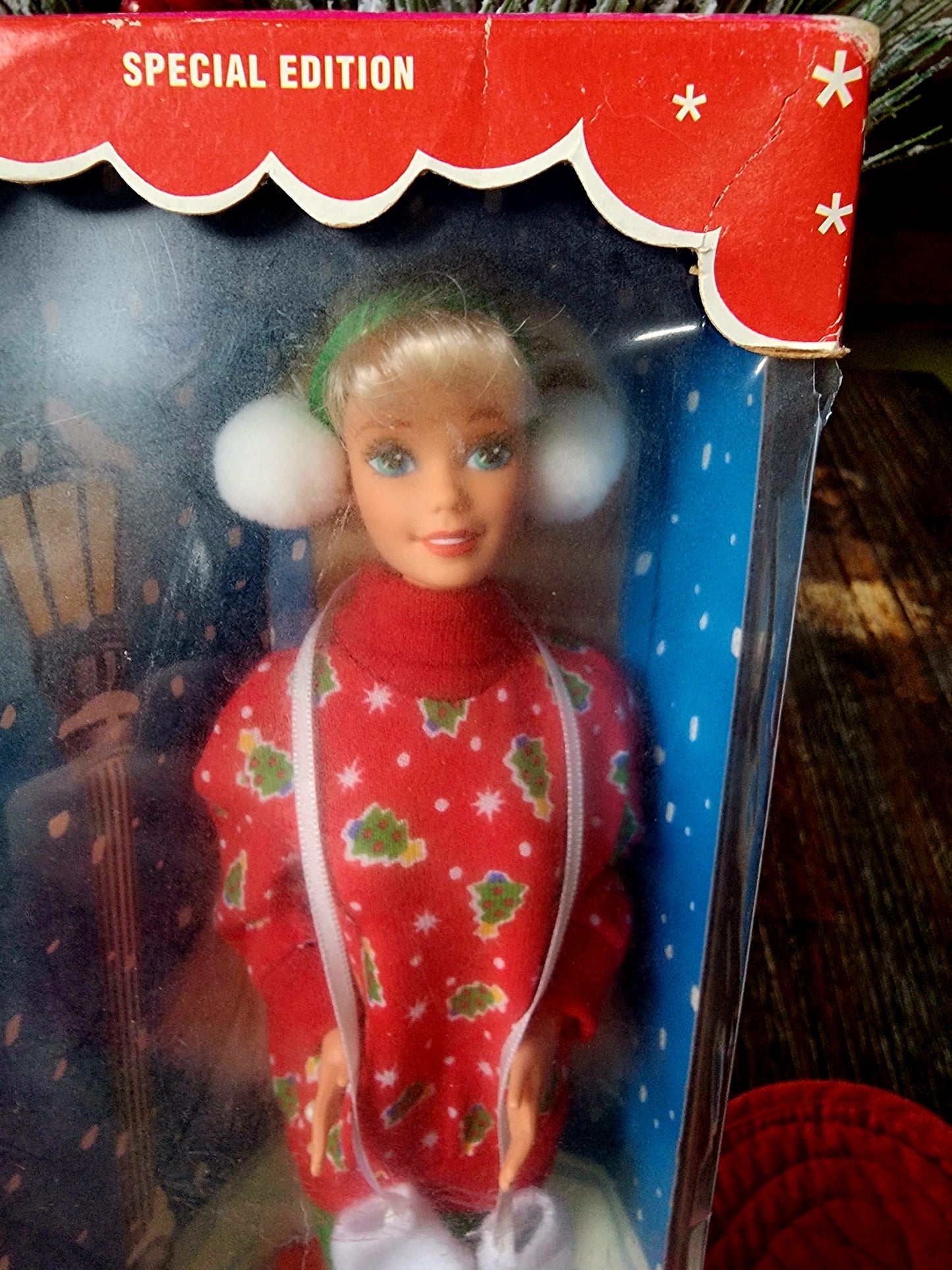 Vintage 1995 CAROLING FUN BARBIE Christmas Special Edition #13966 Sealed NRFB