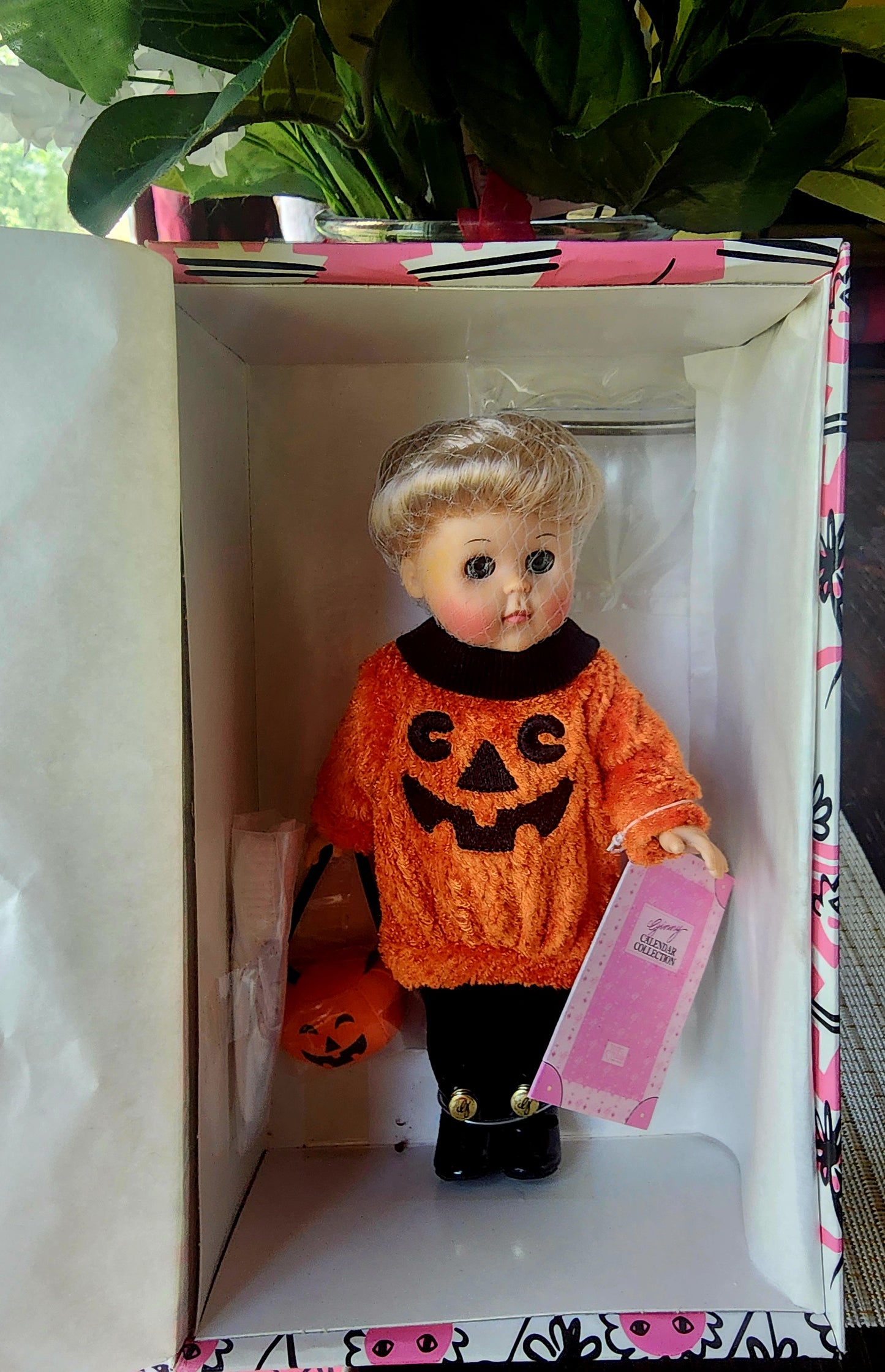 Vogue Ginny Doll 8in “Trick Or Treat” Calendar Series October New NRFB