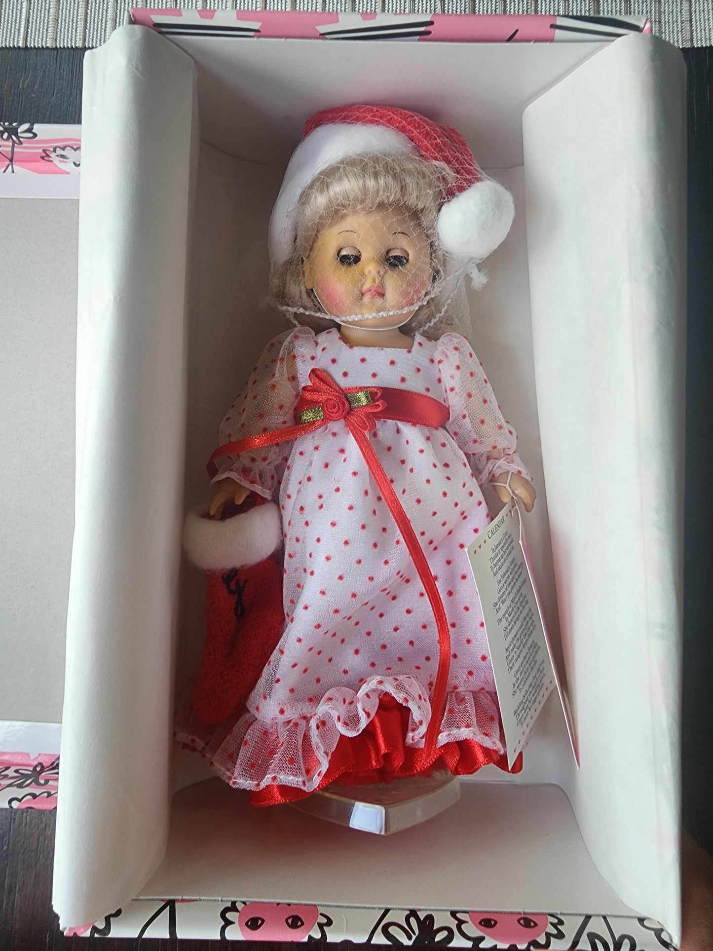 Vogue Dolls Ginny December Calender Doll #0HP212