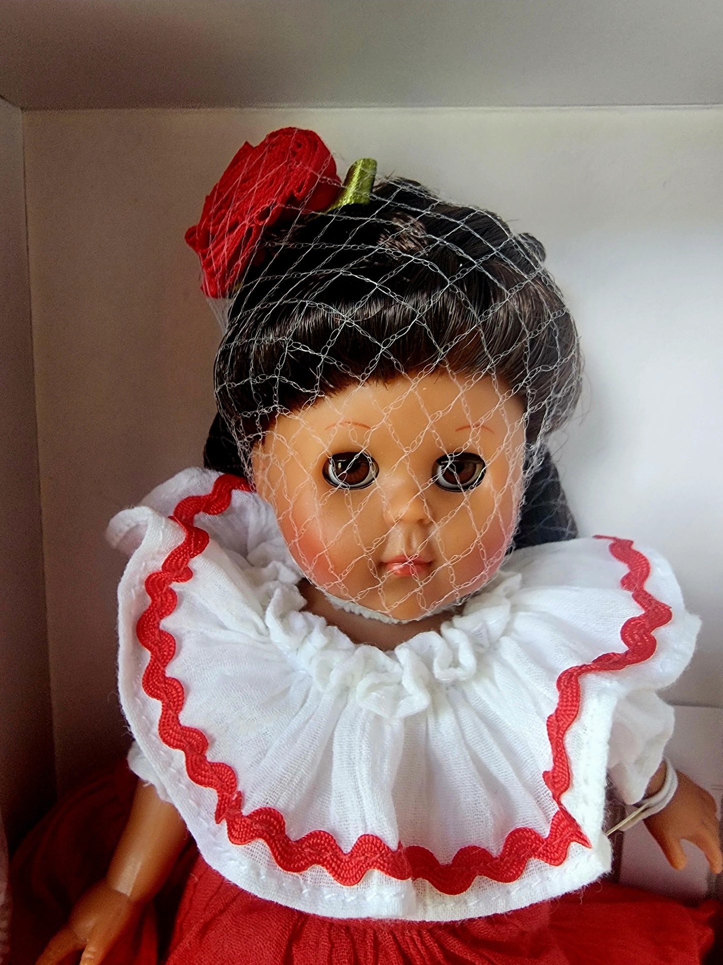 Ginny 8" Collectible Doll Mexico Doll #2HP231 New, NRFB