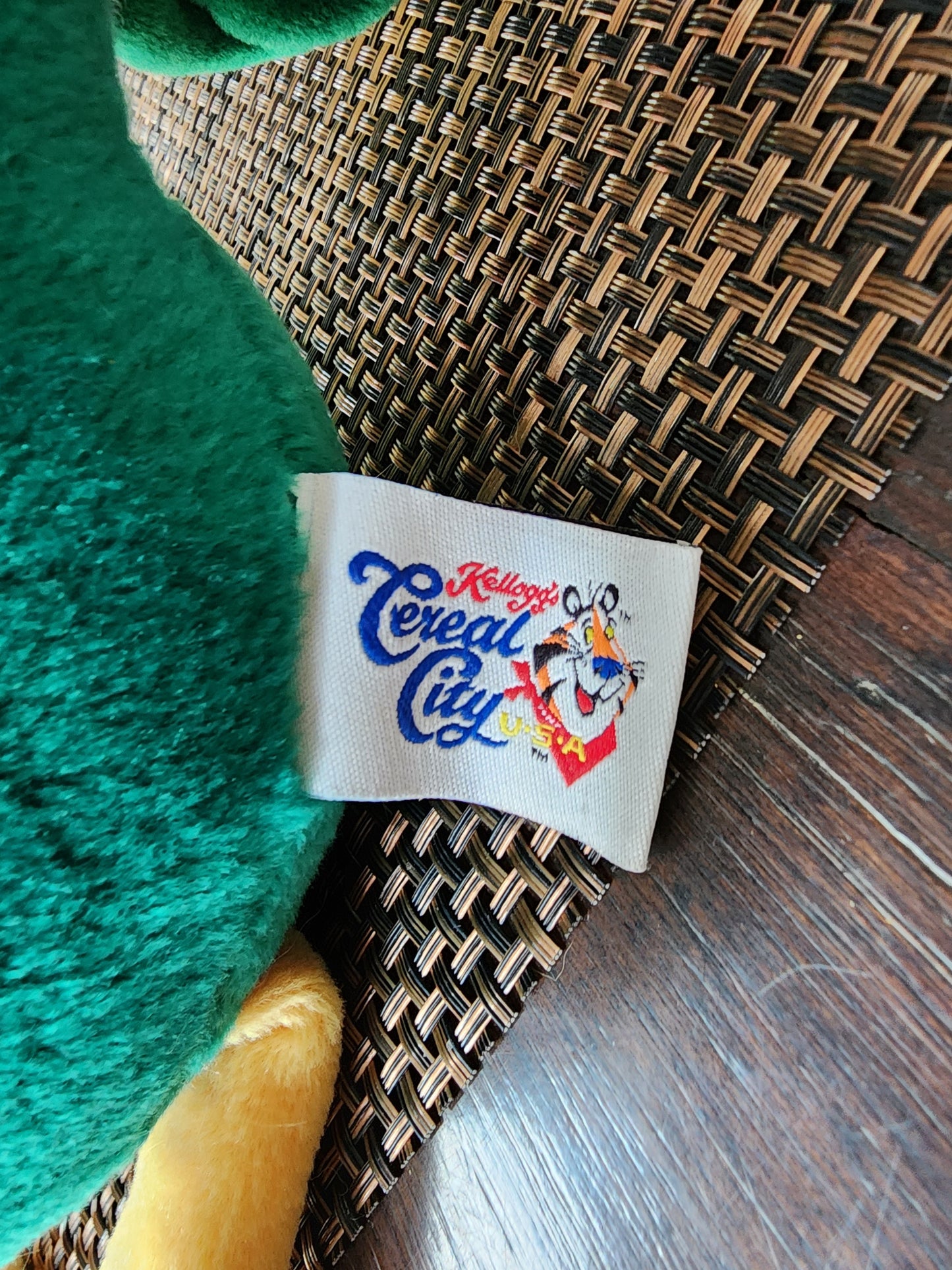 RARE Kellogg's Corn Flakes Rooster 1998 Kellogg's Cereal City Plush