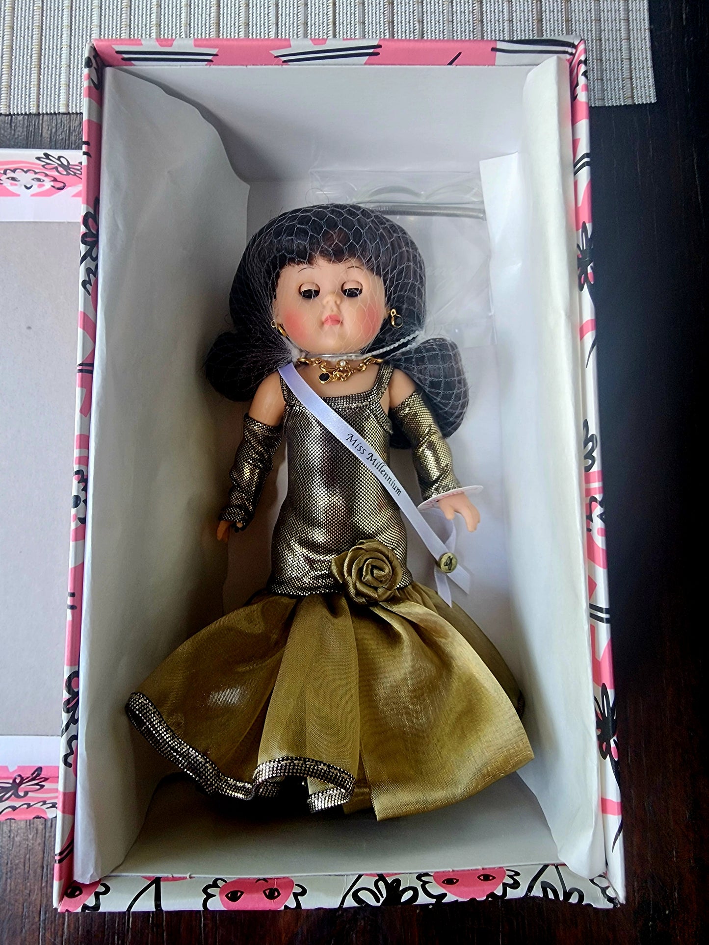 VOGUE GINNY MISS MILLENNIUM 8" Collectible Doll #9HP199 New, NRFB