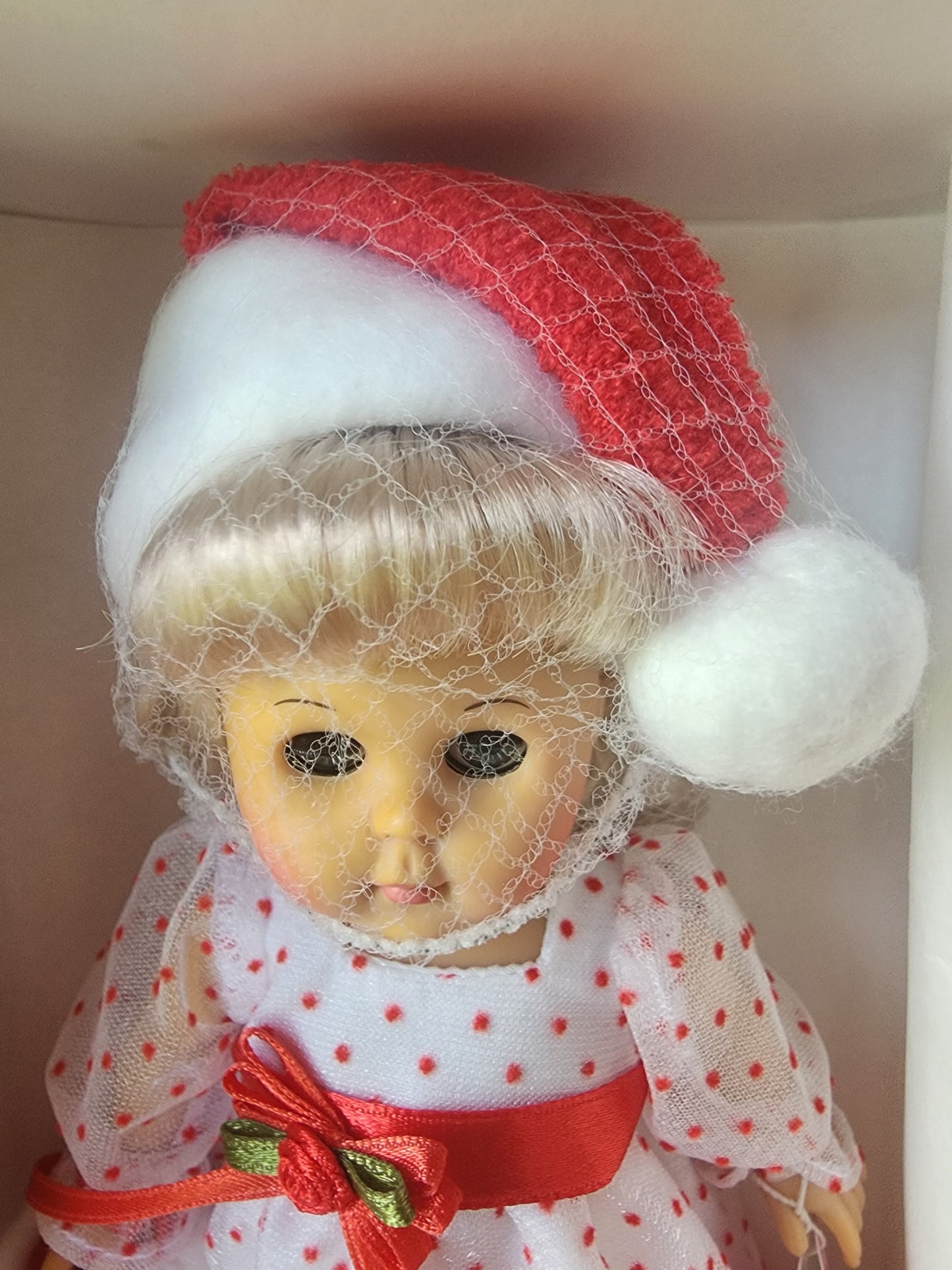 Vogue Dolls Ginny December Calender Doll #0HP212
