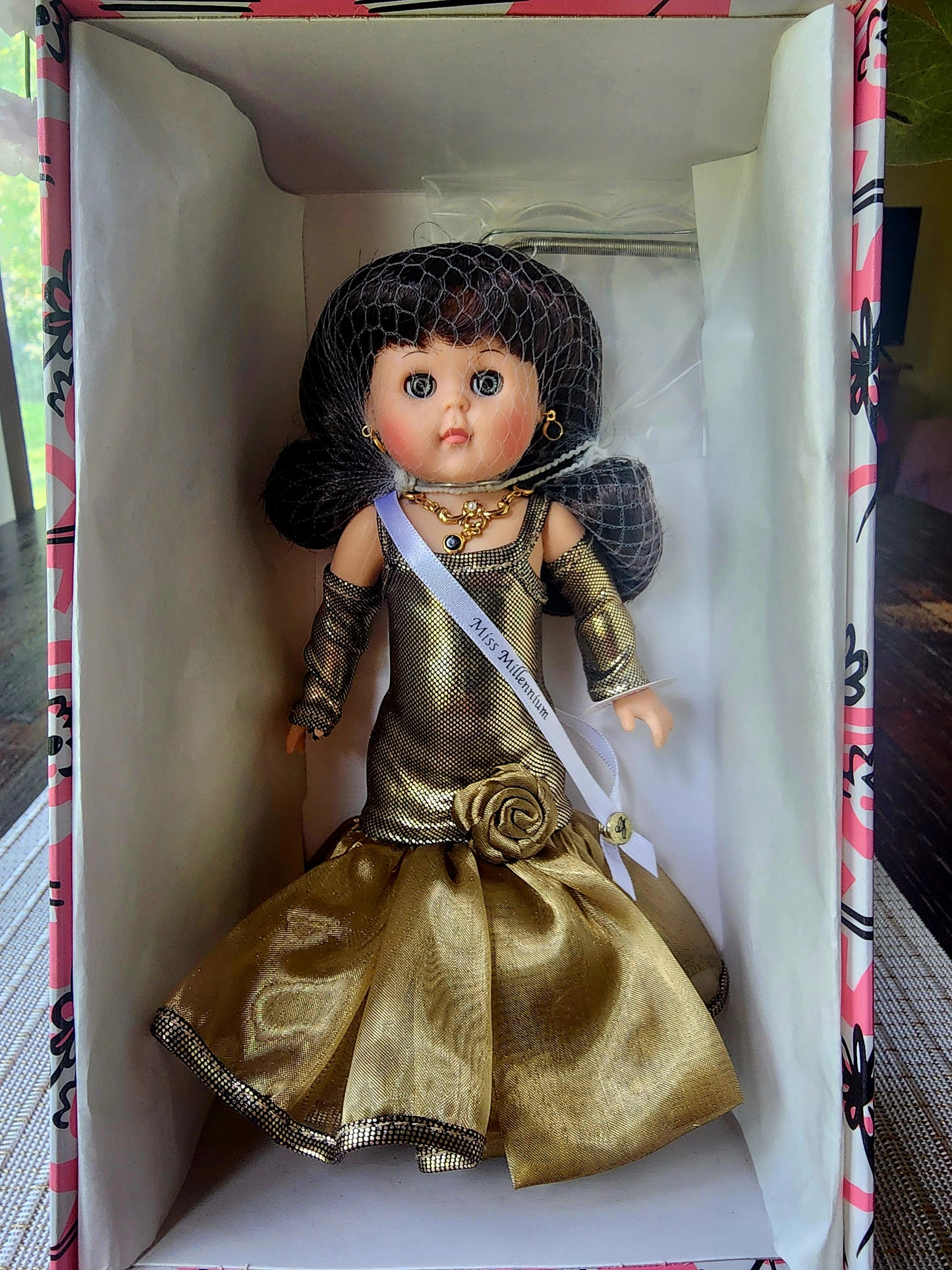 VOGUE GINNY MISS MILLENNIUM 8" Collectible Doll #9HP199 New, NRFB