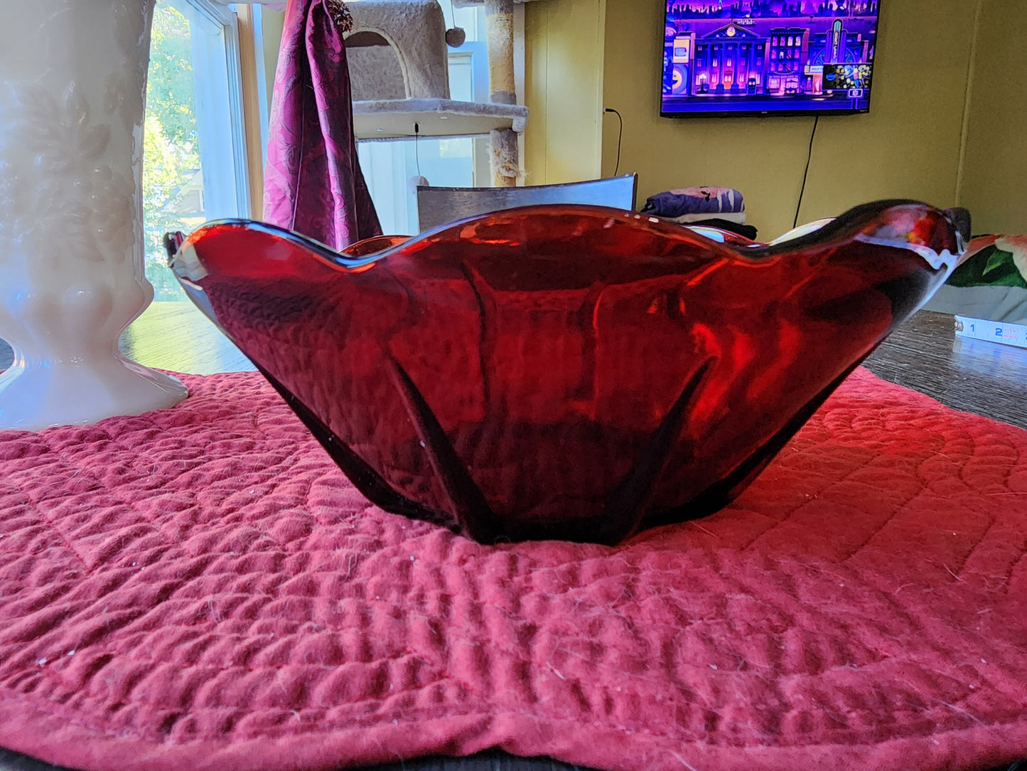 Vintage Glass Bowl Ribbed Wavy Edge 8" Serving Bowl Fruit Bowl