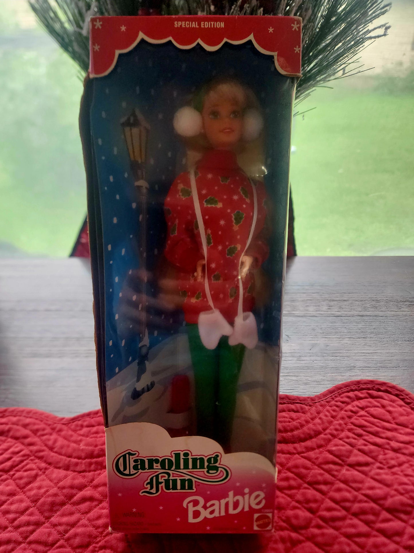 Vintage 1995 CAROLING FUN BARBIE Christmas Special Edition #13966 Sealed NRFB